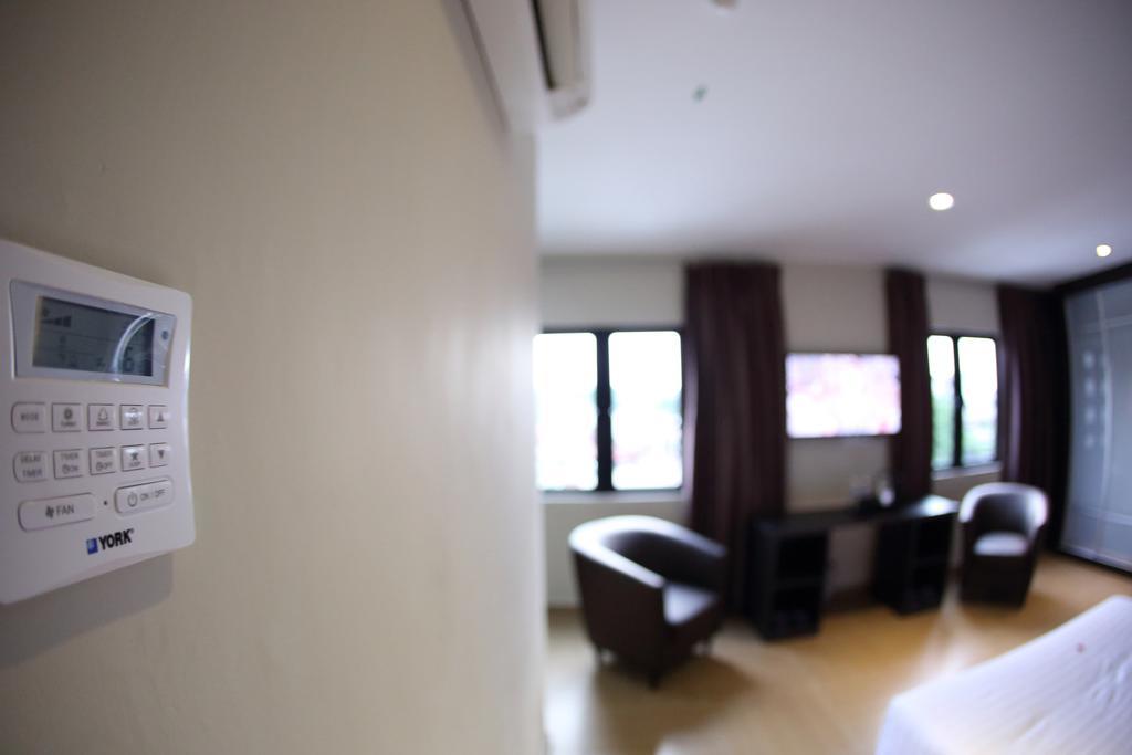 Gl Hotel Клуанг Номер фото
