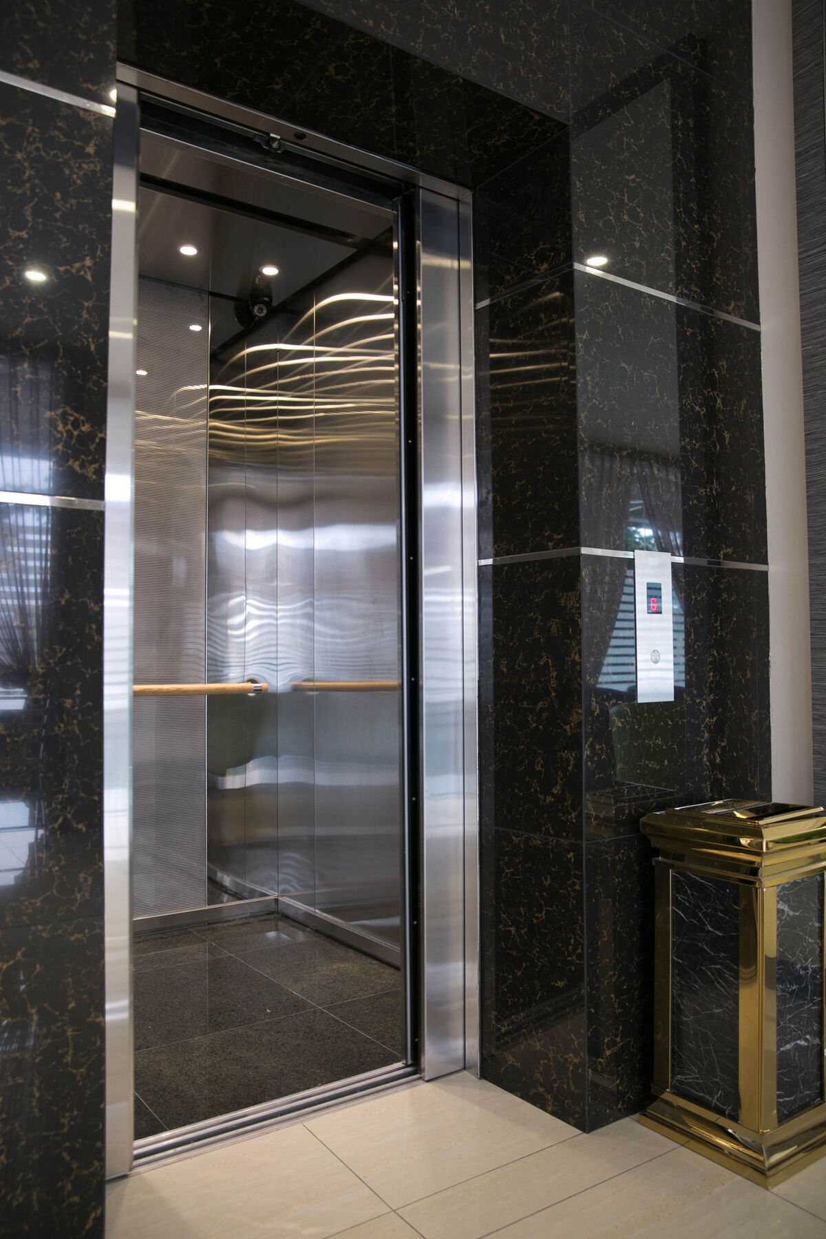Gl Hotel Клуанг Екстер'єр фото