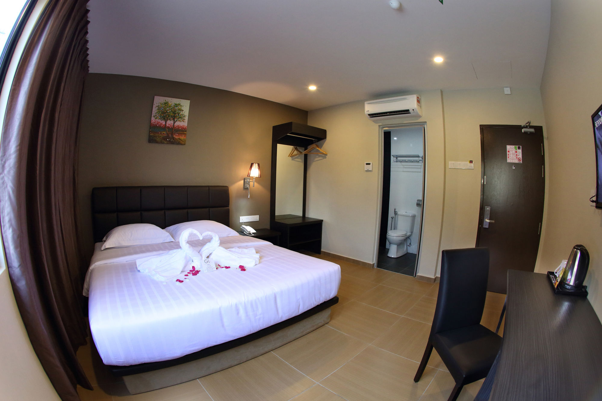 Gl Hotel Клуанг Екстер'єр фото